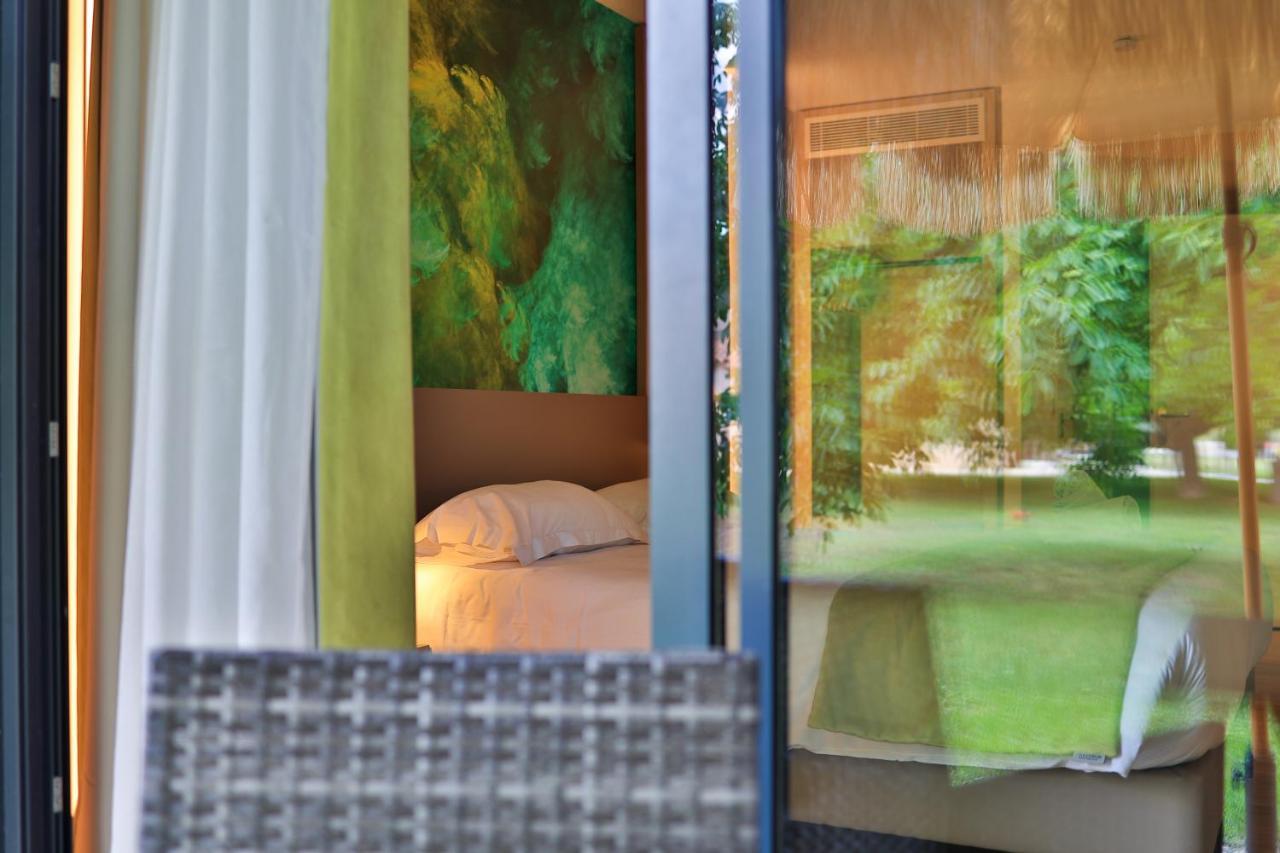 Logis Hotel & Spa Dejeunez Sous L'Arbre Rousset  Luaran gambar