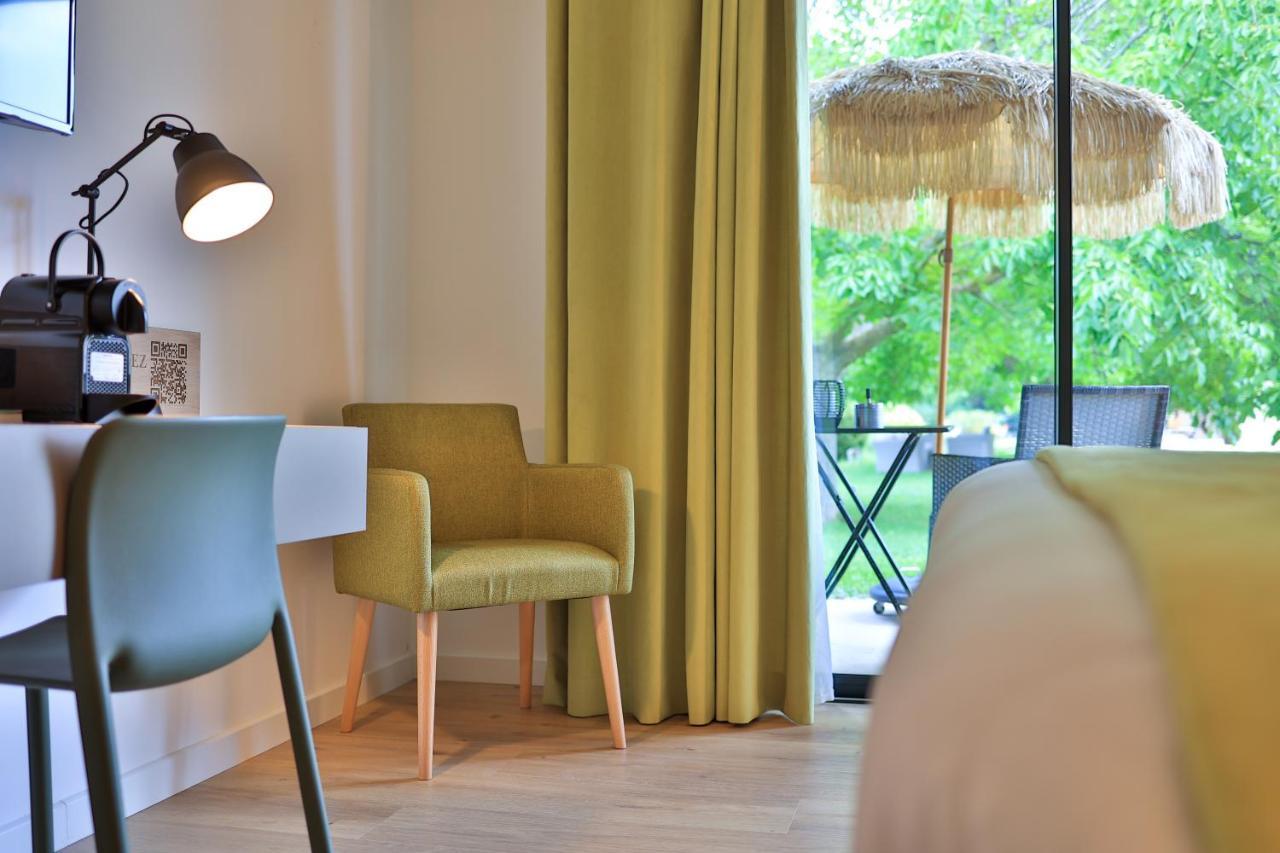 Logis Hotel & Spa Dejeunez Sous L'Arbre Rousset  Luaran gambar