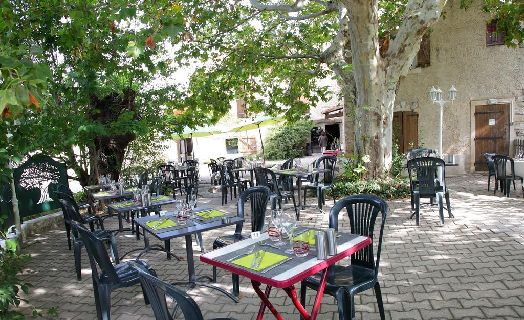 Logis Hotel & Spa Dejeunez Sous L'Arbre Rousset  Luaran gambar